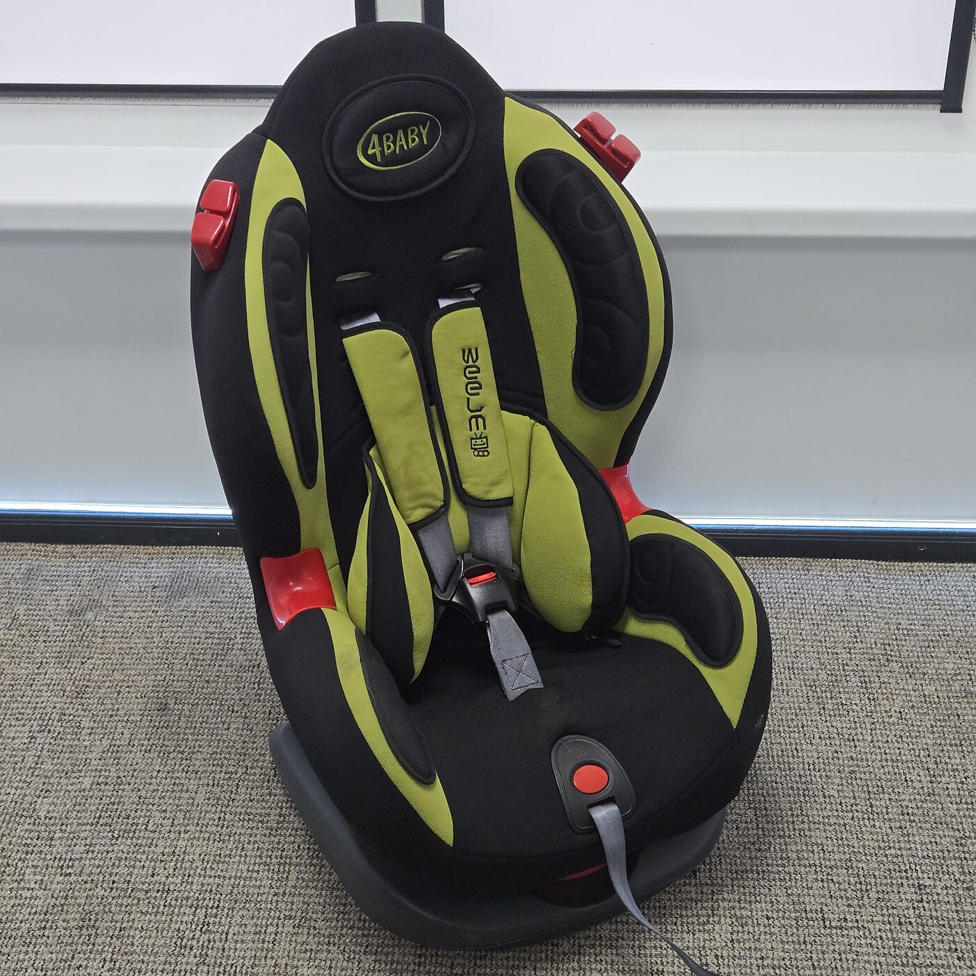(Lietots) 4Baby Weelmo bērnu autosēdeklis 9–25 kg (Zaļš)