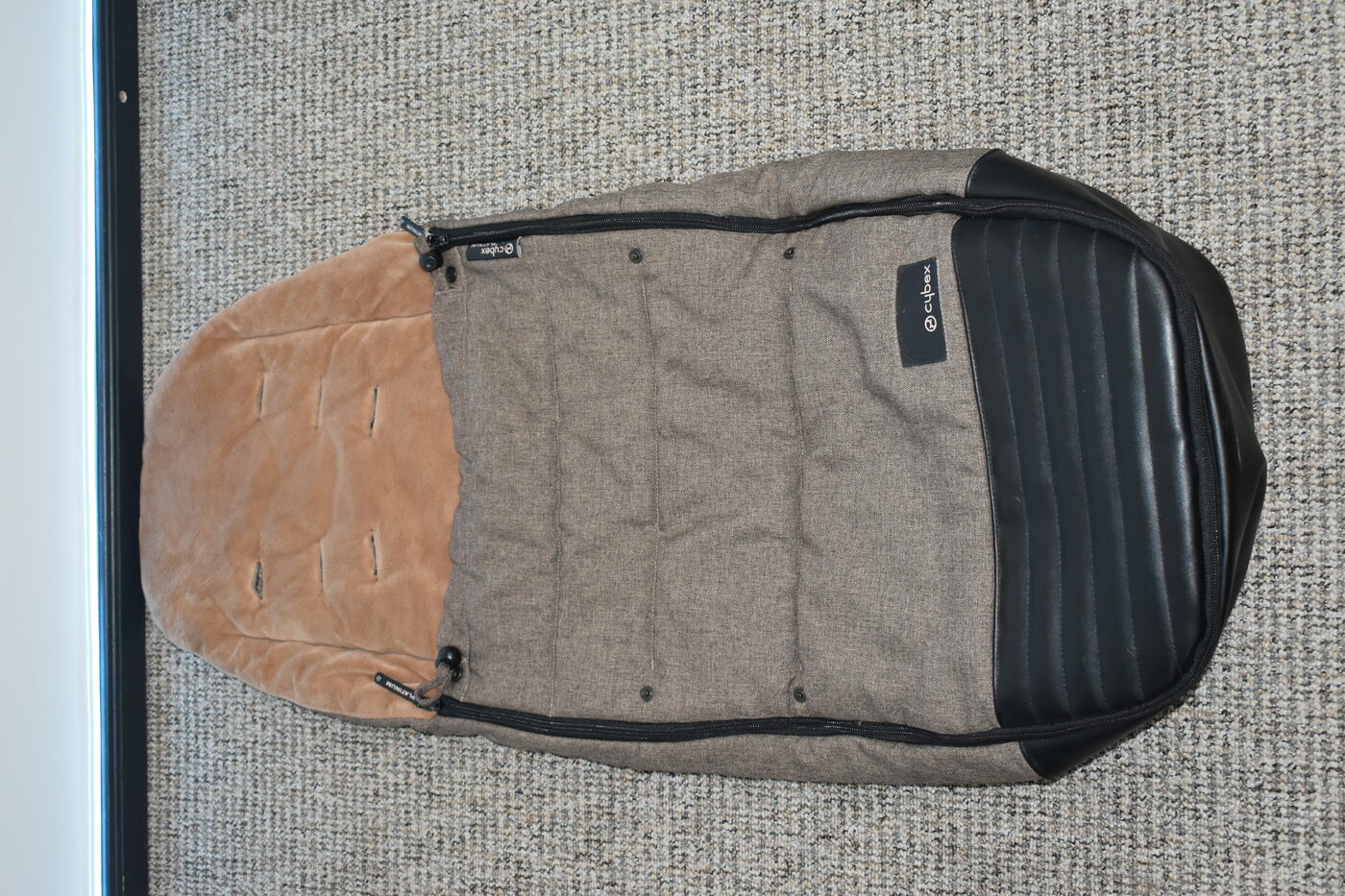 (Lietots) Cybex Platinum PRIAM Footmuff CASHMERE