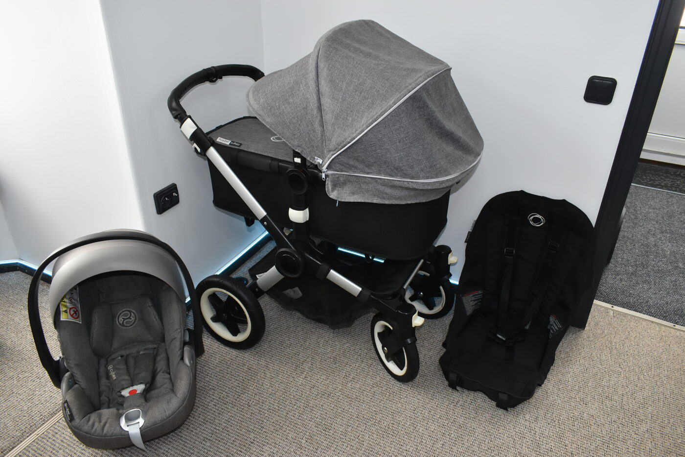 (Lietoti) Bugaboo Buffalo Chrome Black frame